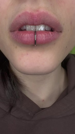 Titanium Central Labret Piercing Upgrade | Rome & Monterotondo