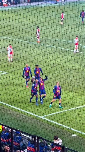 ‎Faiçal Tatari - فيصل ططري‎ on Instagram‎: "Goal de Lewandowski!! Slavia Praga 2-4 Barça 💙❤️ #fcbarcelona #برشلونة #lewandowski"‎