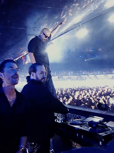 Swedish House Mafia Shines at Tomorrowland Festival