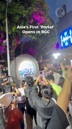 The world-renowned Portal sculpture has finally landed in the heart of BGC, making history as the first-ever in Asia and only the sixth of its kind in the entire world! Designed to bridge cities and cultures in real-time, this installation is more than just art—it’s a window to the world. Come say hello to the global community and experience a moment of pure unity. 🤝