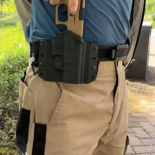 Pancake Holster | Glock 19 Fitment Demo | Custom-Made for Any Handgun Model