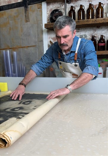 Watch how we transform this original vintage Kylie Minogue 1994 concert poster. This original vintage poster was a challenging project. The paper was thin and badly stained. Now it’s fully restored and ready to ship to the happy collector! 👕 @Howler Brothers #vintage #kylieminogue #restoration #posterconservation #art