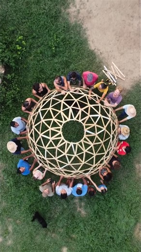 Amakura | Bienvenidxs a este recorrido por Amakura, esto apenas comienza… visítanos!! 🪷 #Bioconstrucción #AgriculturaRegenerativa... | Instagram