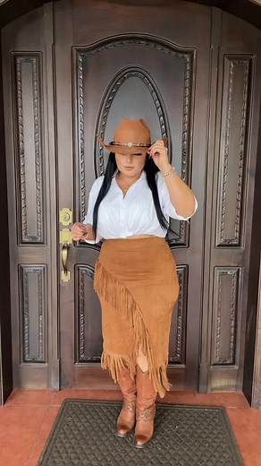 Traditional Guatemalan Dance Performance by Vaquerita and Chaparrita