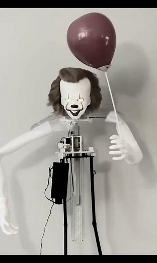 Spirit Halloween Animatronic Prop Fails!! 💀