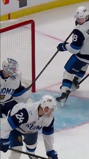 McDavid & MacKinnon Take Over—Back-to-Back Goals Stun Finland! 🇨🇦