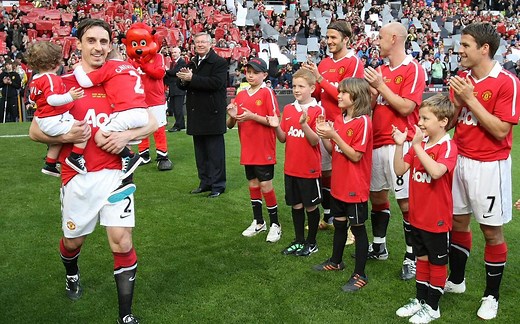 永远的队长，92班重组！加里 内维尔（Gary Neville） 2011退役纪念赛