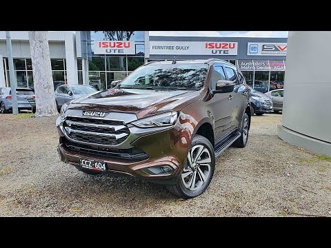 Isuzu MU X 2023 Review | Interior & Exterior Complete Guide By Expert