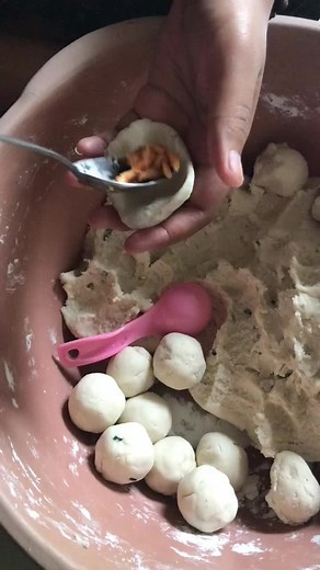 Cara Membuat Cilok dan Cireng Isi Ayam Pedas