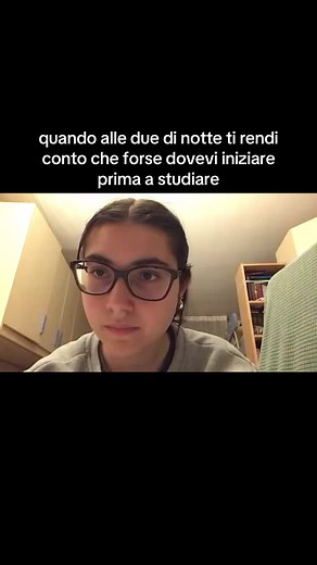 Come studiare 30 pagine in un'ora: tecniche rapide per studiare di notte