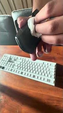 How to clean a Alienware keyboard #alienware #isopropylalcohol #gamingkeyboard #keyboard #cleaning