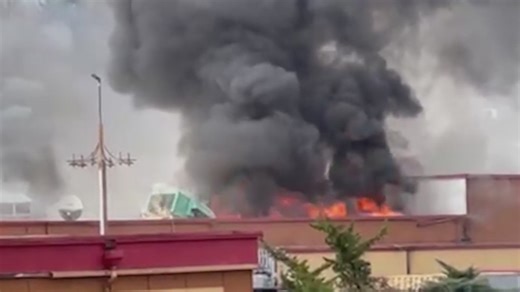 Kelso Red Lion Hotel damaged in massive fire