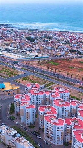 🌊✨ At the heart of the action ANZA SOUK CRÉA 2026 Where creativity meets the ocean, and local makers bring the soul of Anza to life. More than waves, more than competition — this is culture, craft, and community. 📍 Anza Beach, Agadir #VisitAgadir #AnzaSoukCrea #MadeInMorocco #LocalCreativity #AtlanticVibes #AgadirEvents | Visit Agadir