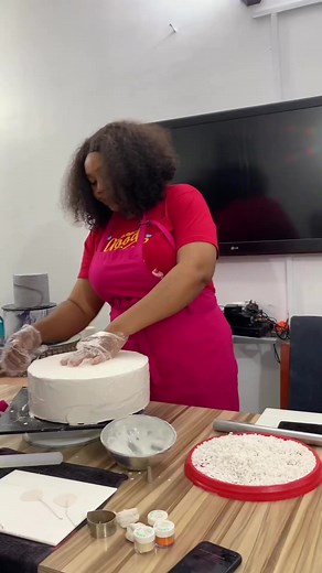 112K views · 2.2K reactions | Beautiful Wedding Cake set up. Watch and learn! Video Credit: @kjcakesph #learncakes #weddingcakesinnigeria #weddingcakes #cakedecorating #tiercakes #naijabakers #phbaker #worldbaker #cakereel #explore | Learn Cakes and Baking | Facebook