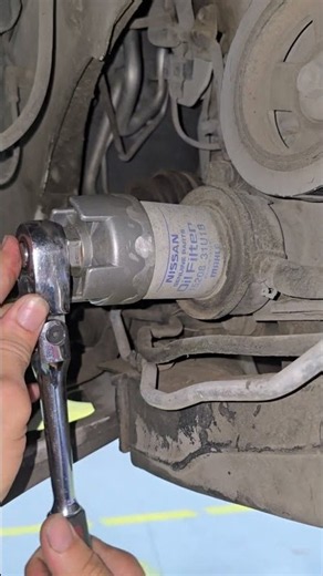 What’s The Easiest Way To Get This Oil Filter Off? 👀🔧