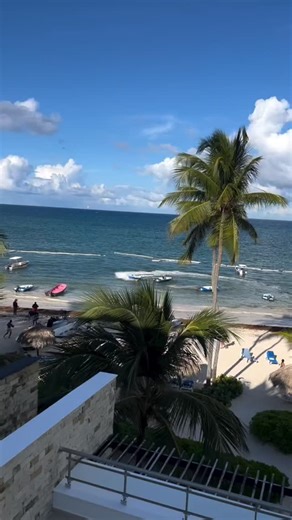 Ozan Bayer on Instagram: "The speedboat turned on, guy jumps off and the boat is out of control on the beach. Dangerous situation indeed."