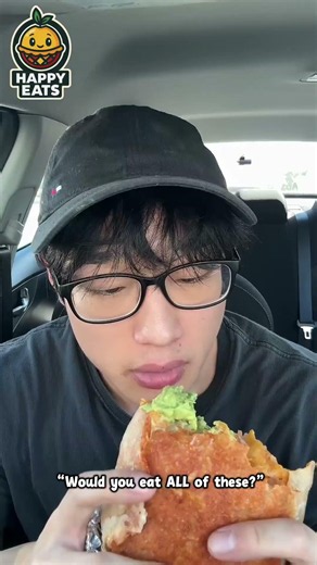 Sam Woo 🌯 CHIPOTLE Grilled Cheese Burrito + Nachos & Guac 🤤 #asmr #chipotle #usa