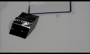 1K reactions · 325 shares | Switching on and off a laser light forces a scrap of graphene paper to “walk.” Shining light on the paper makes it fold; turning off the light lets the paper relax. Read more: https://www.sciencenews.org/blog/science-ticker/laser-light-turns-graphene-paper-microbot Credit: Donghua Univ. | Science News Magazine | Facebook