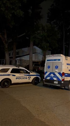HAPPENING NOW/Summerville: There’s a large police presence near Swift Court. This area is near Miles Road in the Oak Knoll subdivision. According to police, they were called to an assault at approximately 12:30am this morning. The suspect is refusing to exit the residence. Summerville Police Department SWAT members and negotiators are on scene. Efforts are being made to have the suspect exit the residence. The Dorchester County Sheriff’s Office is assisting. @ABCNews4