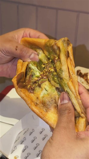 JUARA DENGAN COKLATNYA SEKARANG BUAT CREPES? #makananviral #kuliner #visitkuliner #crepes #chocolate