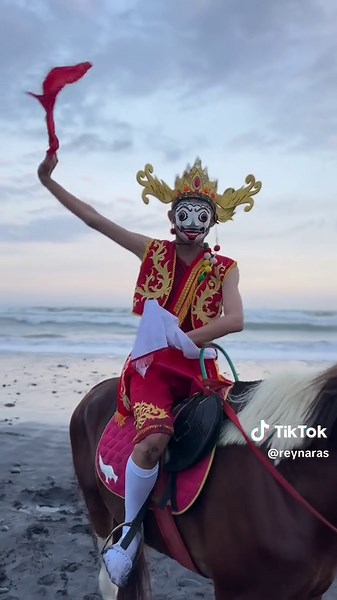 Segoro Topeng Kaliwungu: Mystical Dance Performance