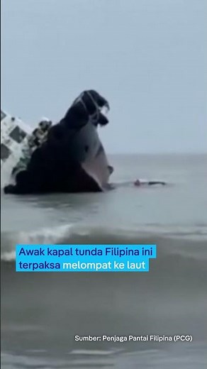 Detik-detik kru kapal lompat ke laut 24 meter | ‪@dwnews‬