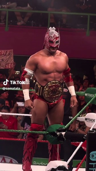 Sentí cosas de mujer 😍 #DragonLee #axiom #dominikmysterio