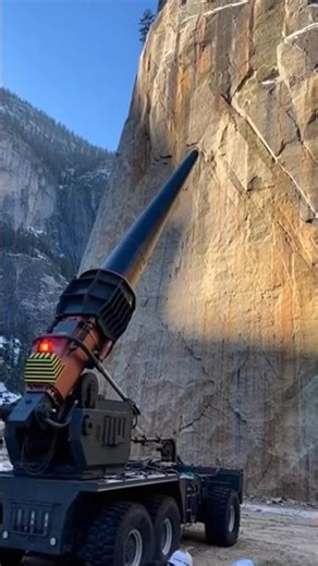 Military Vertical Shock Bomb — Mountain Split Test