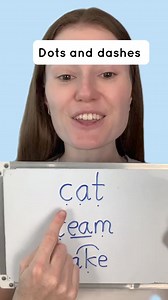 Use dots and dashes to support beginner/struggling readers. #phonics #reading #englishteacher #english #learnenglish #ingles #learnenglish #english #ingles #learnenglish #inglesonline | Reading Tips