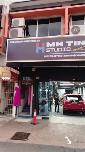 Understanding Tinting, Coating, and Wrapping with Color PPF