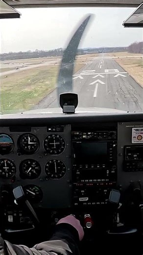 Flight Training Cessna 172 Landing #aviation #flying #privatepilot #flighttraining #cessna172