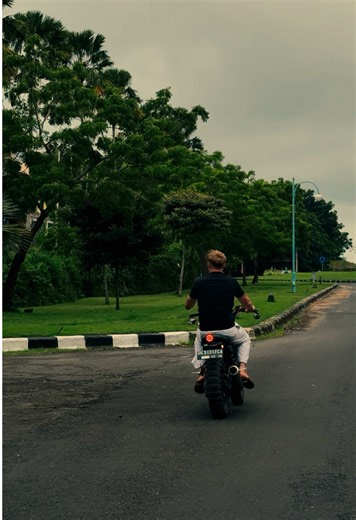 Every day here feels like I'm living in a postcard 🌴 Sometimes you just have to stop chasing the