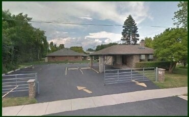 1200 N Green Bay Rd, Waukegan, IL 60085 - Office for Sale | LoopNet