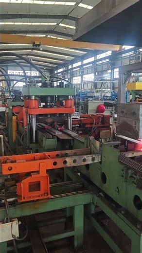 leaf spring suspension #autoparts #automotivesuspension #distributorwanted #leafsprings