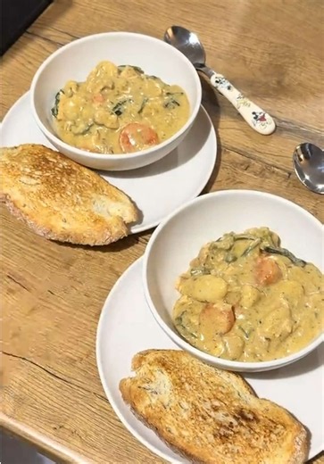 Ofentse Mphuti's Easy Dinner Recipe | South African Meal Ideas 🍲