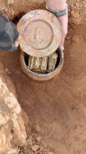 Archaeological discoveries that rewrite history #archaeology #treasurehunt #discovery #metaldetector #treasure | Adventure treasures X