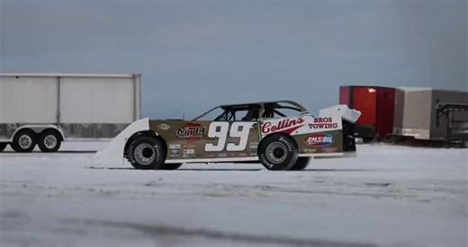 It’s officially race week. 🏁🔥 We’re proud to support Dan Ebert #60 Racing for the 2025/2026 season — wrapped by Big Corner Creative using GF 230 #AutoMark & 231 AutoMark Gloss Laminate. The new car is at the Dome Gateway Dirt Nationals now through December 6. Here’s your first look… 👀 #GraphicsThatStick #RaceWraps #DanEbertRacing #TheDome | General Formulations