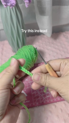 728K views · 10K reactions | The foundation chain provides a strong and even base for your crochet project, making it easier to maintain consistent tension and stitch accuracy. It serves as the starting point that supports the structure and shape of your work, ensuring your piece stays neat and stable from the very first row. 臨 #jilandlilcrochet #foundationchain #crochettip | Diane Mae Quimpo | Facebook