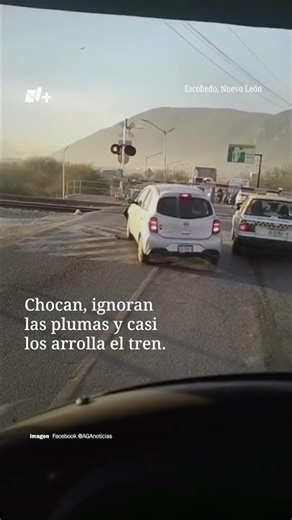 Chocan, ignoran las plumas y casi los arrolla el tren - N+