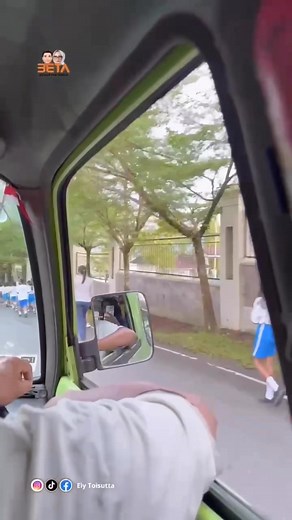 71K views · 3.1K reactions | Part II Jum'at tanpa mobil dinas #BetaParAmbon #AmbonParSamua | Ely Toisutta | Facebook