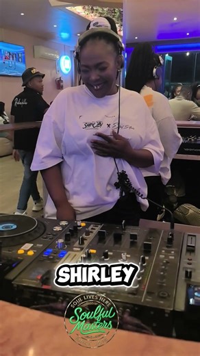 A djs dj, Ousi Shirley live last night #soulfulmasters