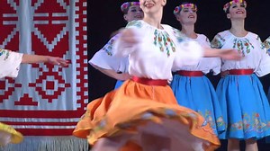 Wow those ladies sure can dance! 🤩 Which of the 4 colours is your favourite? This is Kozachok dance by the Virsky Ensemble. Choreography by Myroslav Vantukh. | Ukrainian Dance World