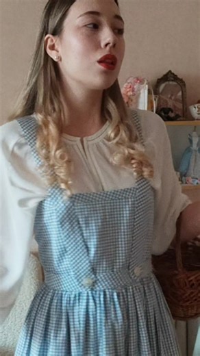 Sofiа on Instagram: "#wizardofoz #dorothygale"