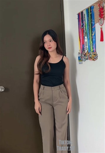 Trendy Slack Pants for Women: Style Guide