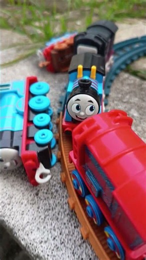 Thomas vs thomas 😱 #shorts #thomasandfriends #keretaapi
