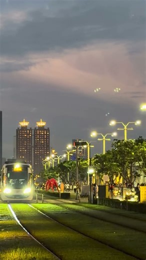 高雄輕軌駁二蓬萊站