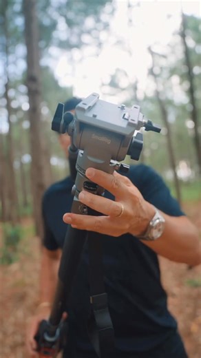 Unleash your creative vision! 📷 Carbon Fiber Monopod Tripod Highlights: 🌟 One-Button Lift & Lock for heights 76cm to 175cm 🌟 Smooth Professional Fluid Head with 5kg capacity 🌟Lightweight at just 2.5kg for easy portability 🌟Quick-Release System for fast monopod-gimbal transition 🌟Multi-Accessory Compatible with 1/4"-20 mounts video by @robsonmi_ #SmallRig #Tripod #rig #gear #contentcreation #Videography #Videographer #Filmmaking #filmmakers #VideoTripods | SmallRig