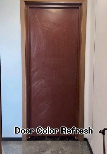 Transform Your Door with Easy Vinyl Wrap Techniques