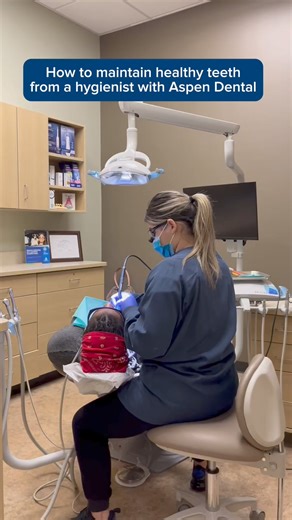 Hygiene experts talk healthy teeth hygiene. If you're experiencing bleeding gums, bad breath or buildup, it's time to see a hygienist with Aspen Dental. #AspenDental #dentalhygiene #teethcleaning #healthygums | Aspen Dental