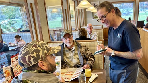 Bloomington area restaurants where you can make Thanksgiving Day reservations